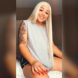 Meet your Posher, Lanae